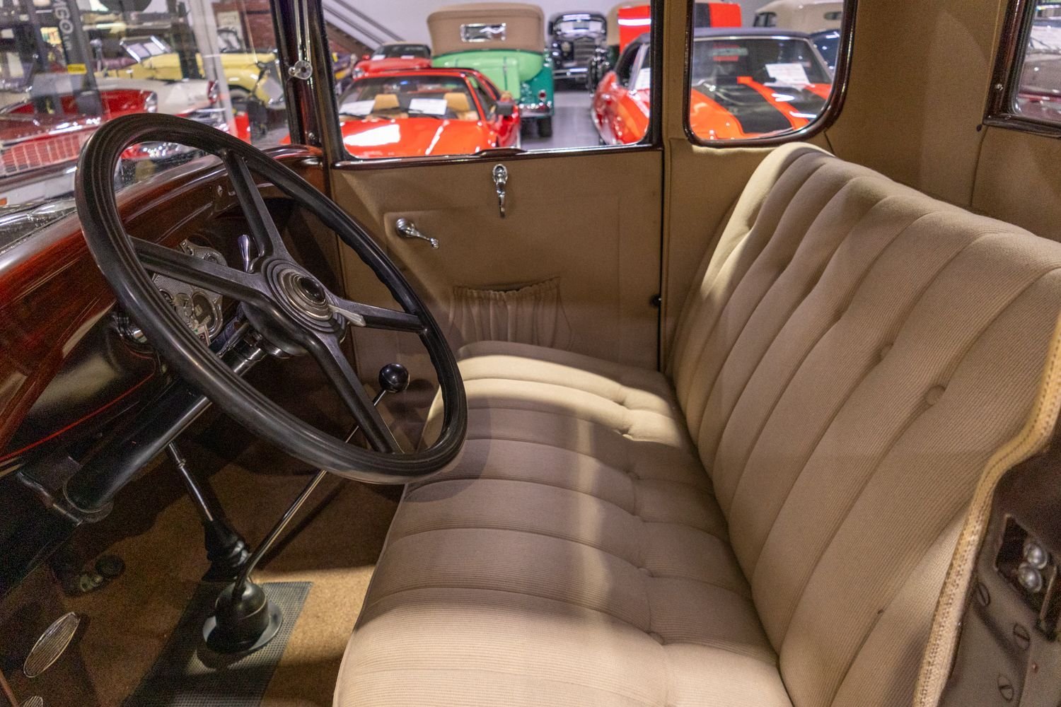 1931 Ford Model A - 5-Window Coupe, foto 2
