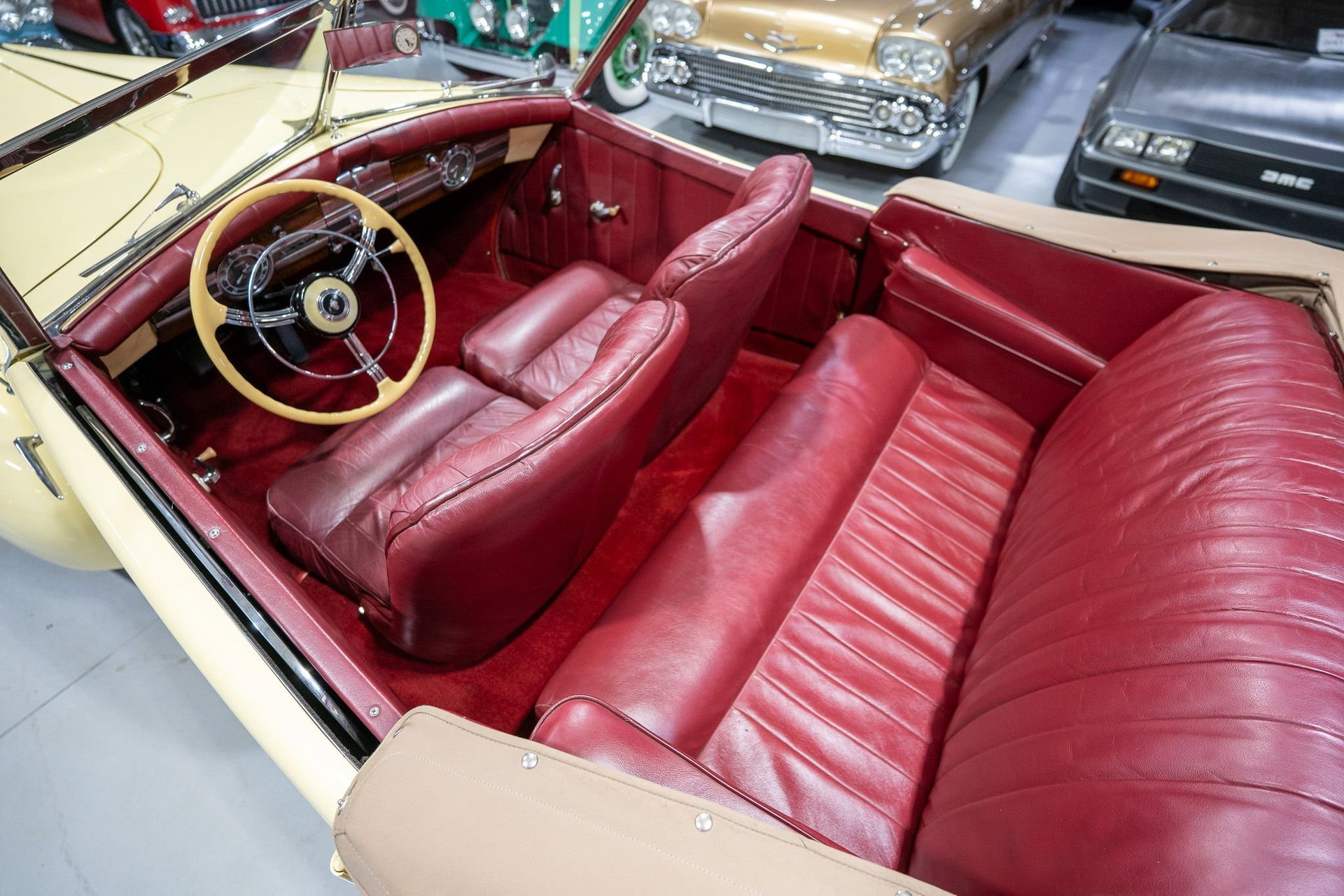 1939 Packard 1-20 - Convertible Victoria, foto 2