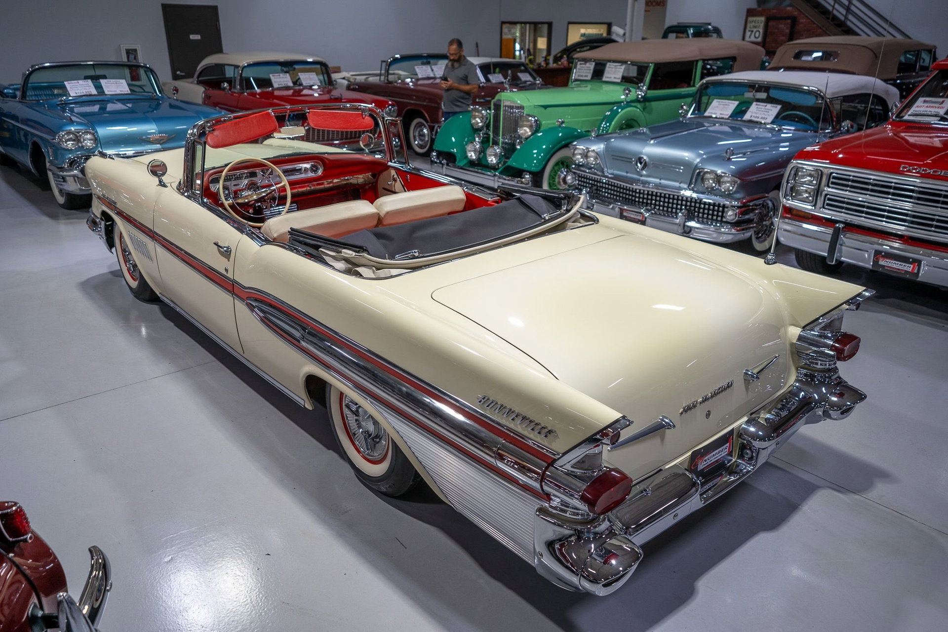 1957 Pontiac Bonneville, foto 11