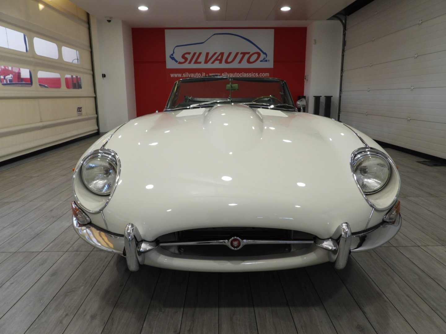 1968 Jaguar E-Type SII, foto 2