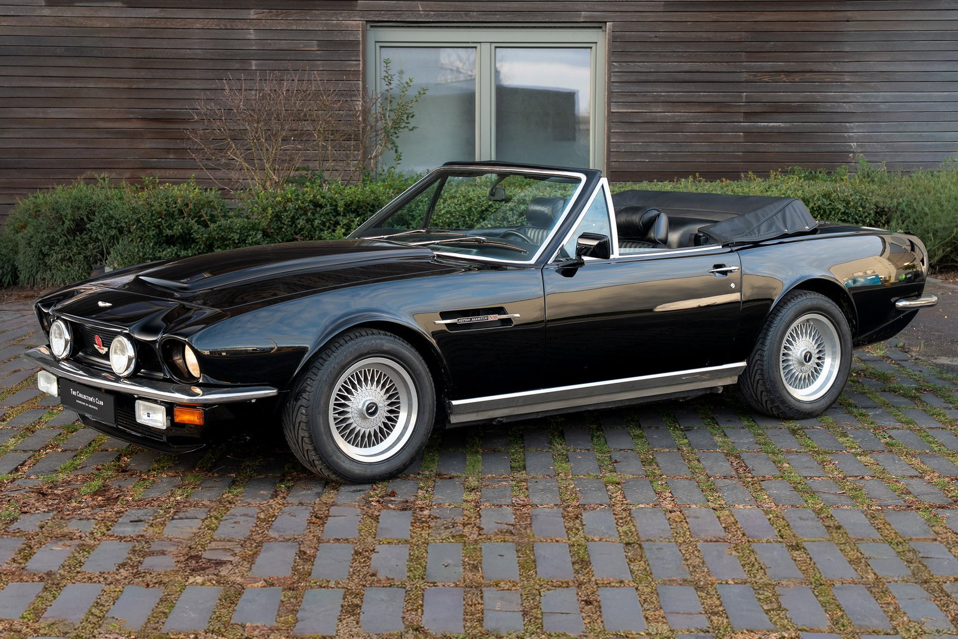 1980 Aston Martin V8 - Volante (ZF manual 5-speed), foto 1