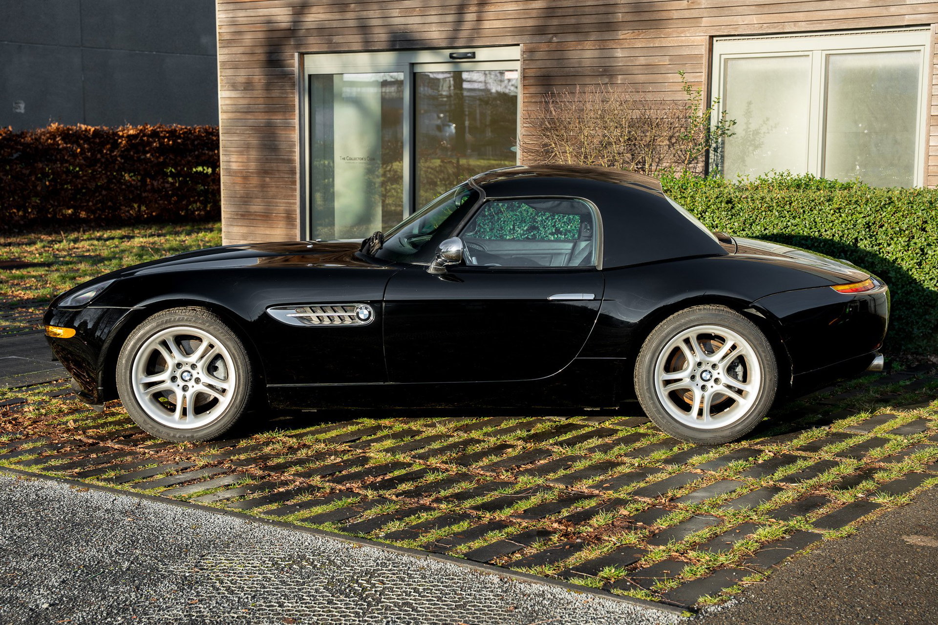 2000 BMW Z8 - Low Mileage - 1 of 667 Black on Black, foto 2