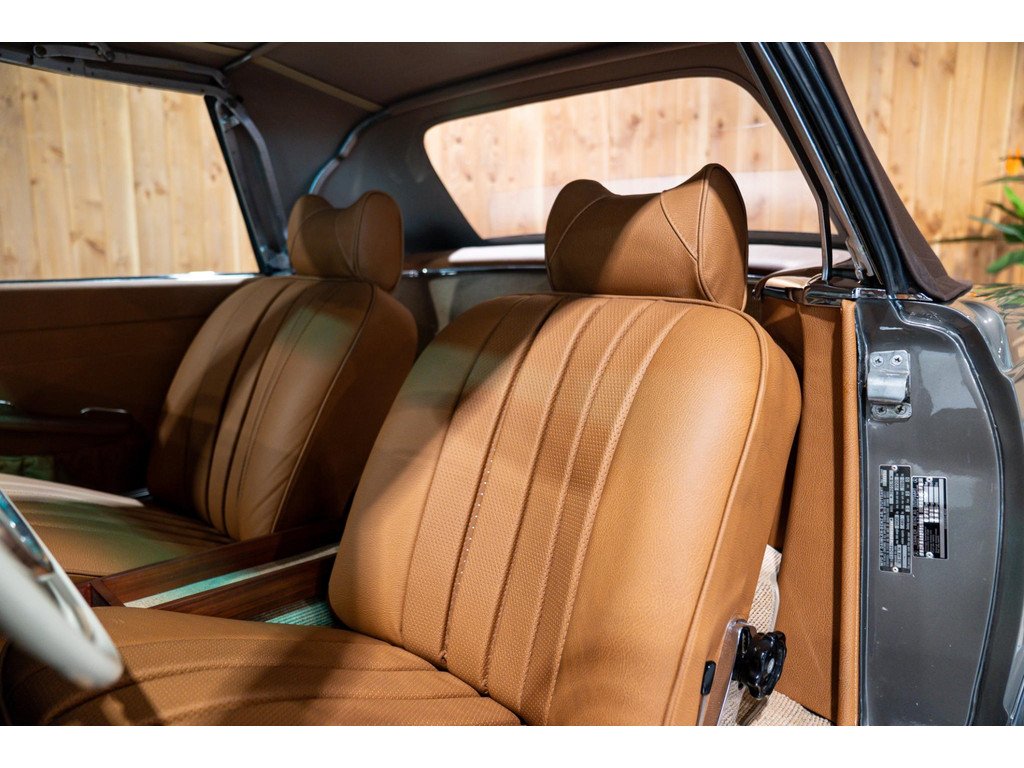 1969 Mercedes-Benz SL Pagode - SL Pagode | New Interior | New Softtop |, foto 3