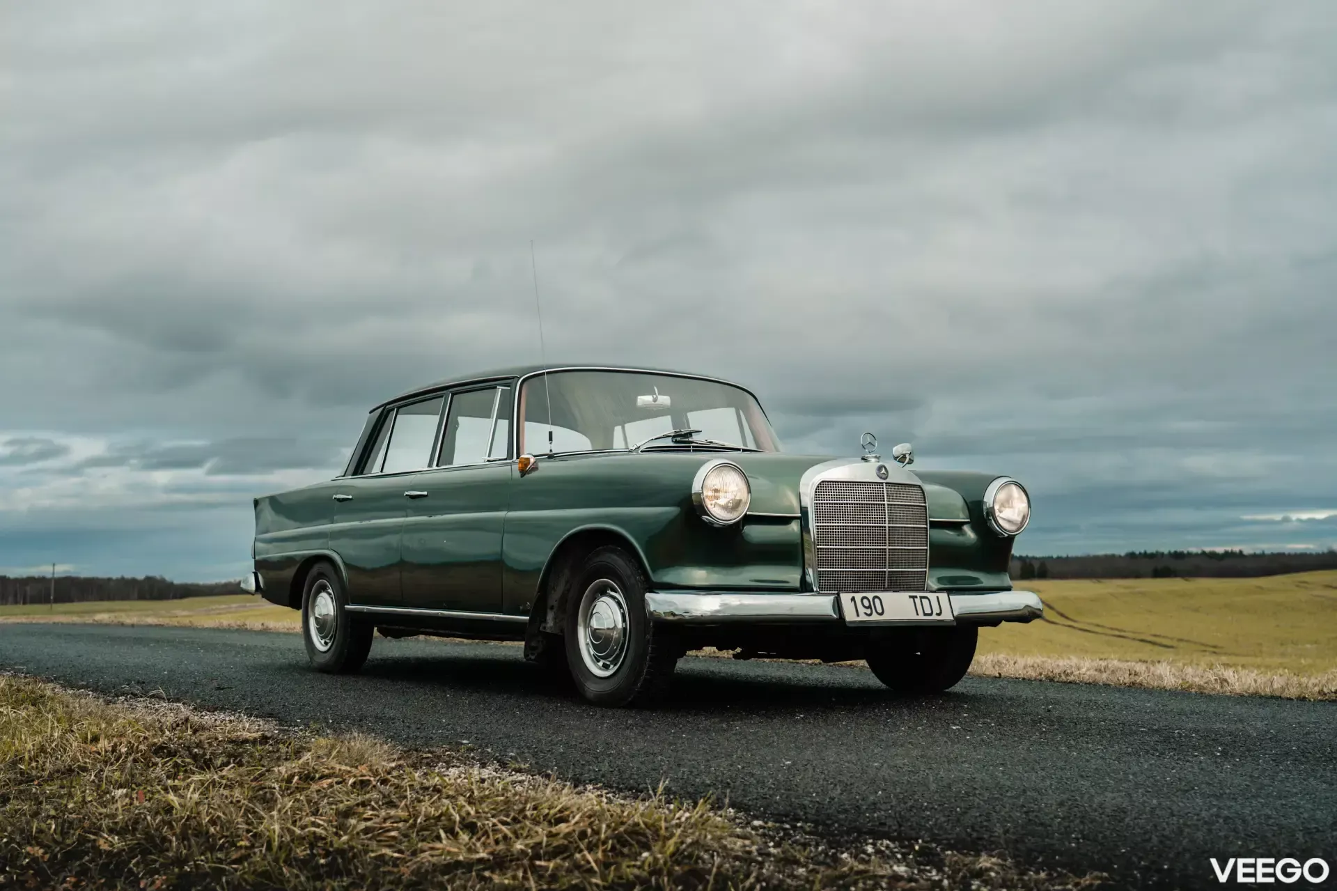 1965 Mercedes-Benz S-Class Heckflosse - C, foto 1