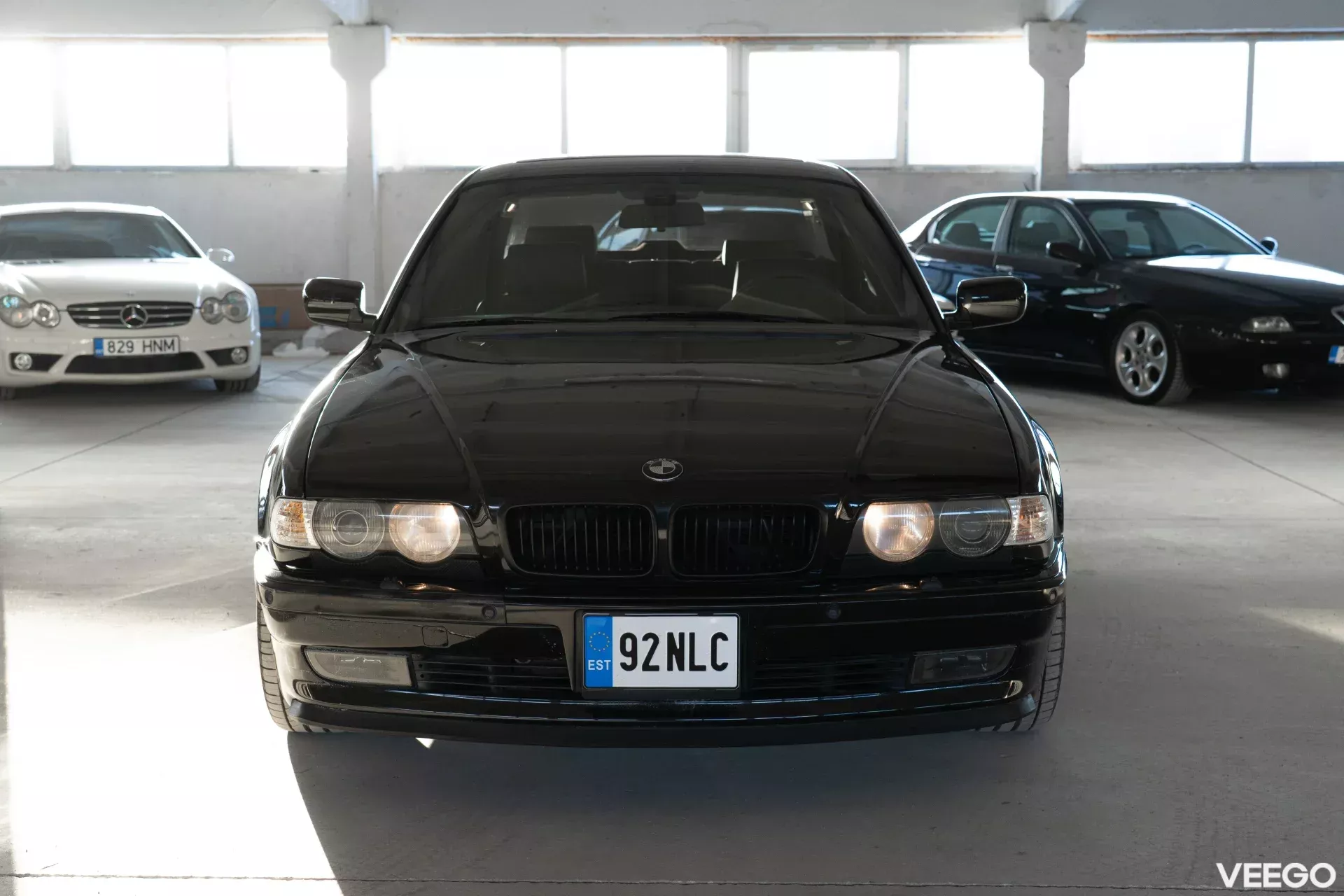 2001 BMW 7 Series - 740i, foto 2