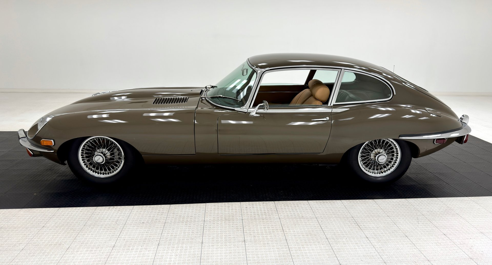 1970 Jaguar E-Type SII - Coupe, foto 2