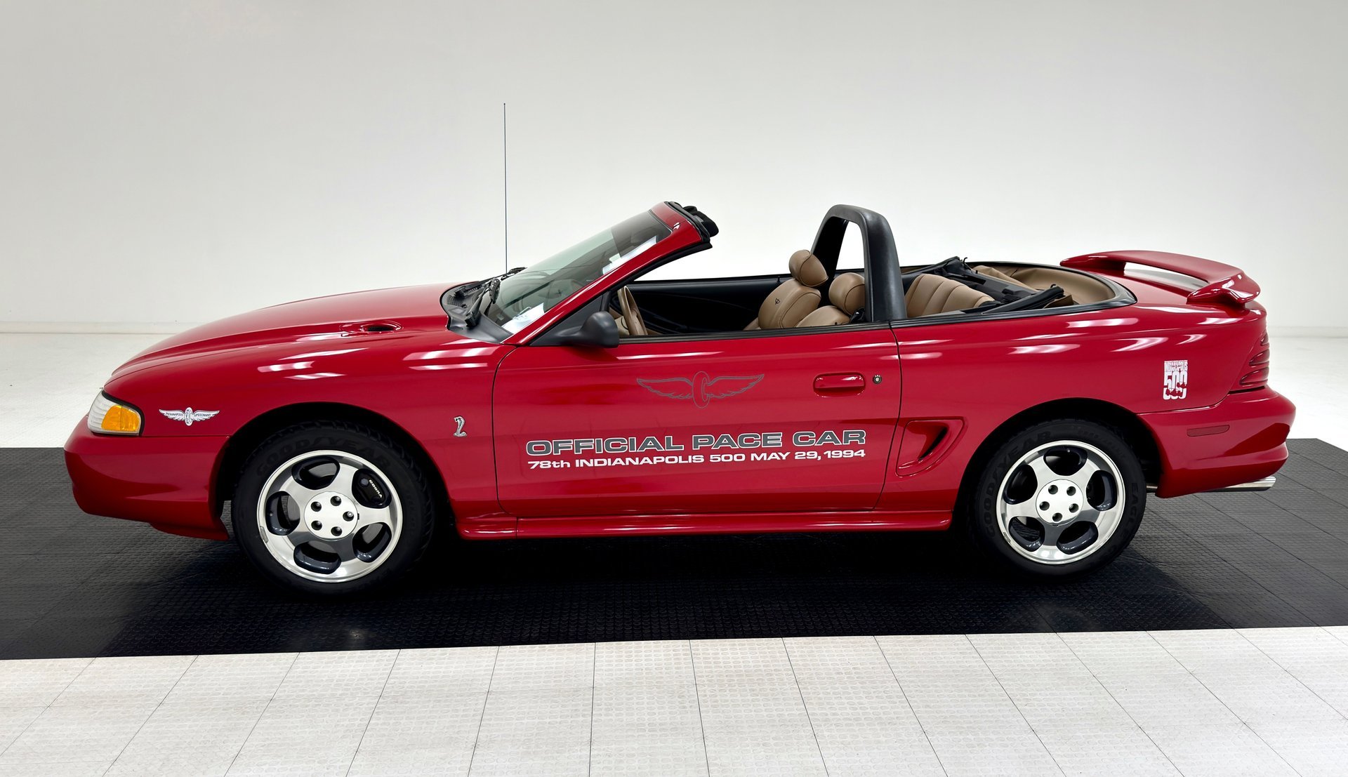 1994 Ford Mustang - Cobra Convertible Pace Car, foto 4