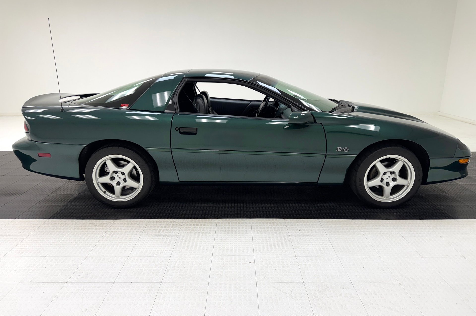 1996 Chevrolet Camaro - Z28/SS Coupe, foto 6