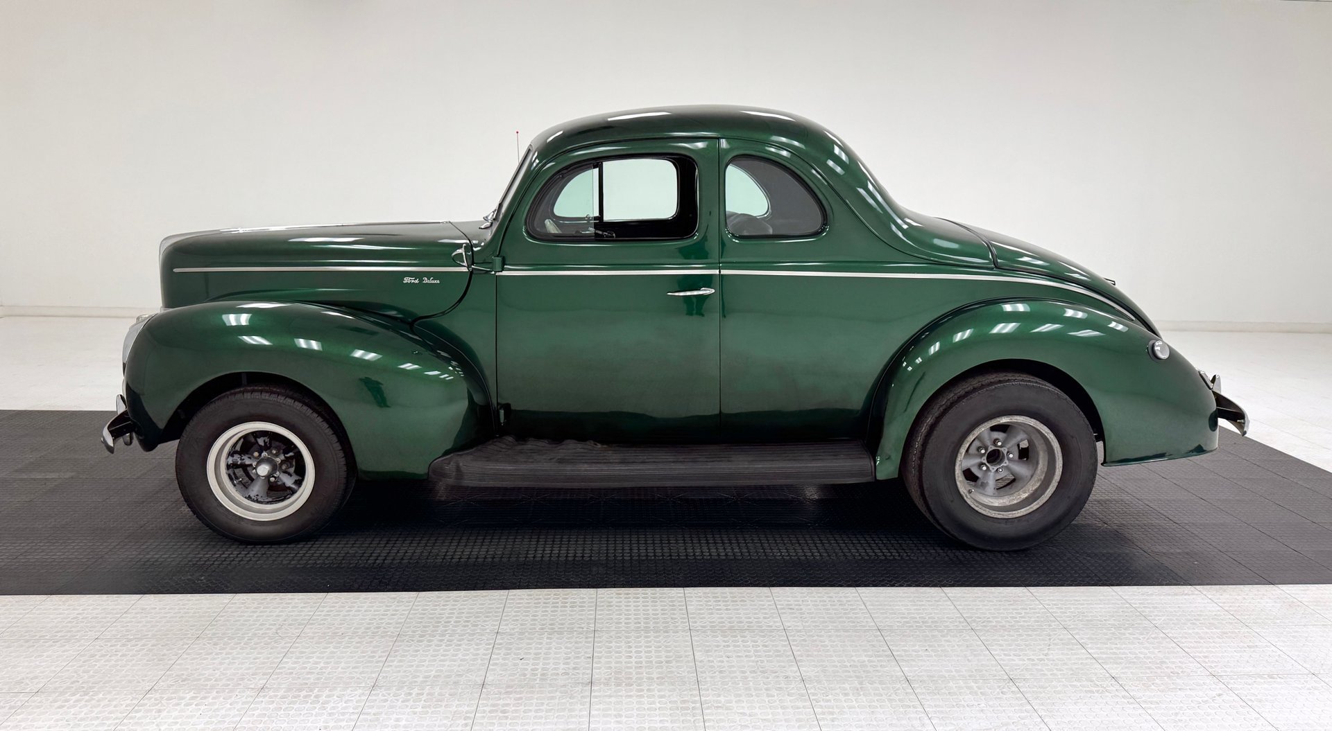 1940 Ford Deluxe - Coupe, foto 2