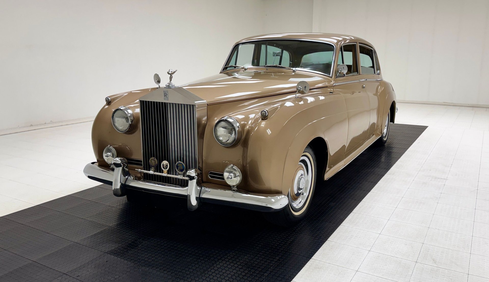 1965 Rolls-Royce Silver Cloud III - II LWB Saloon, foto 1
