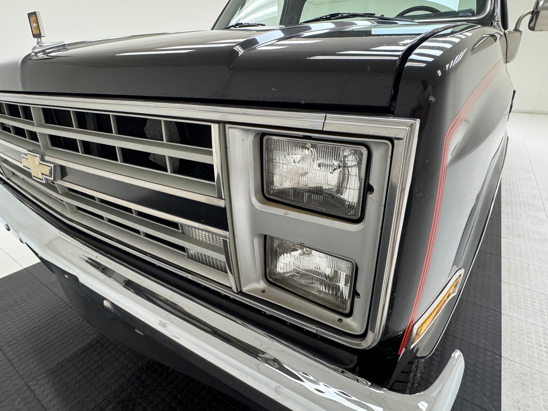 1986 Chevrolet C10 - Silverado 4x2 Long Bed Pickup, foto 11