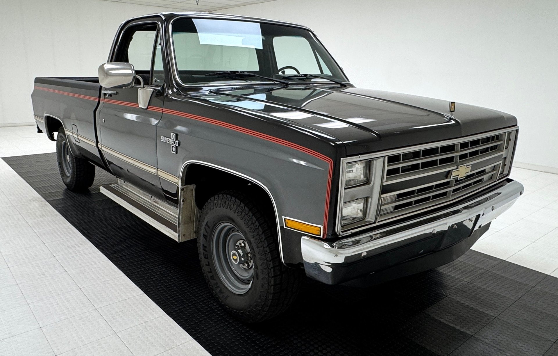 1986 Chevrolet C10 - Silverado 4x2 Long Bed Pickup, foto 7