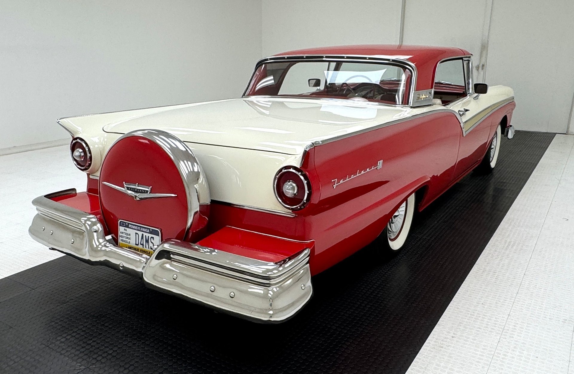 1957 Ford Fairlane - Skyliner, foto 8