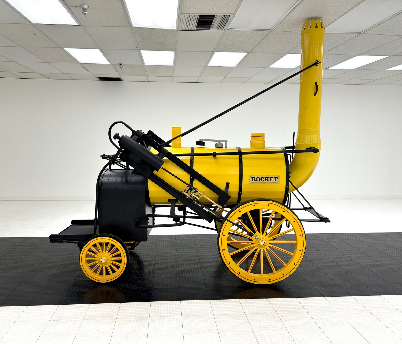 1890 Stephenson Steam Locomotive, foto 3