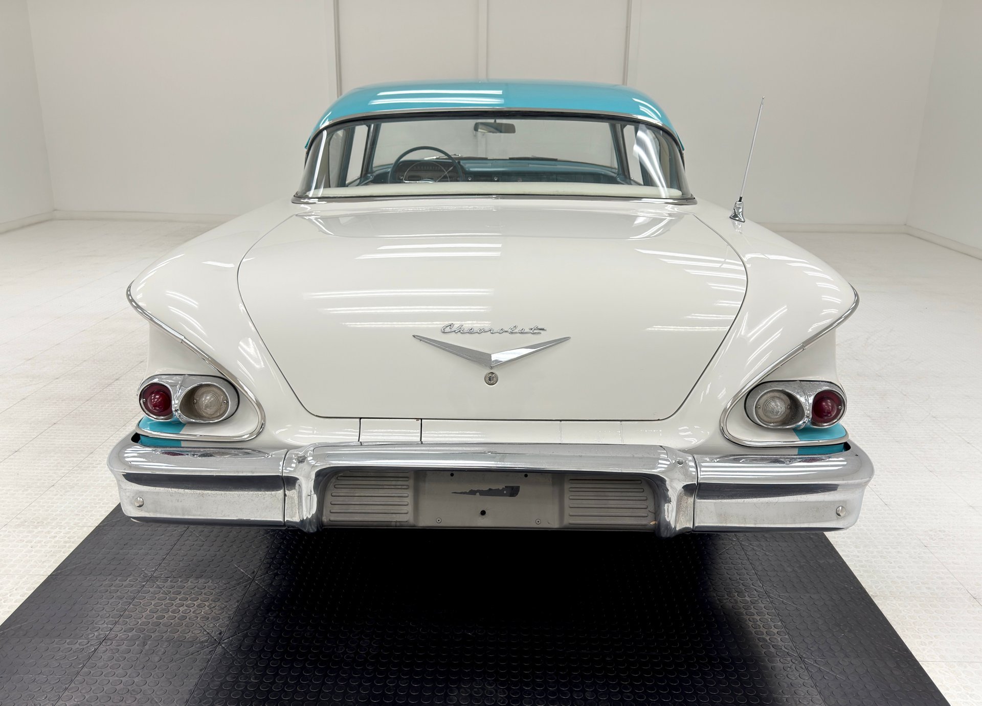 1958 Chevrolet Biscayne - 2 Door Sedan, foto 4