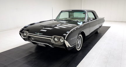 1962 Ford Thunderbird - Hardtop