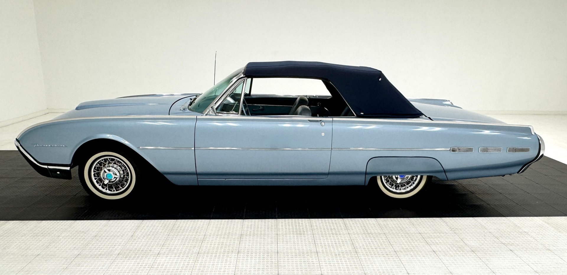 1962 Ford Thunderbird - Convertible, foto 3