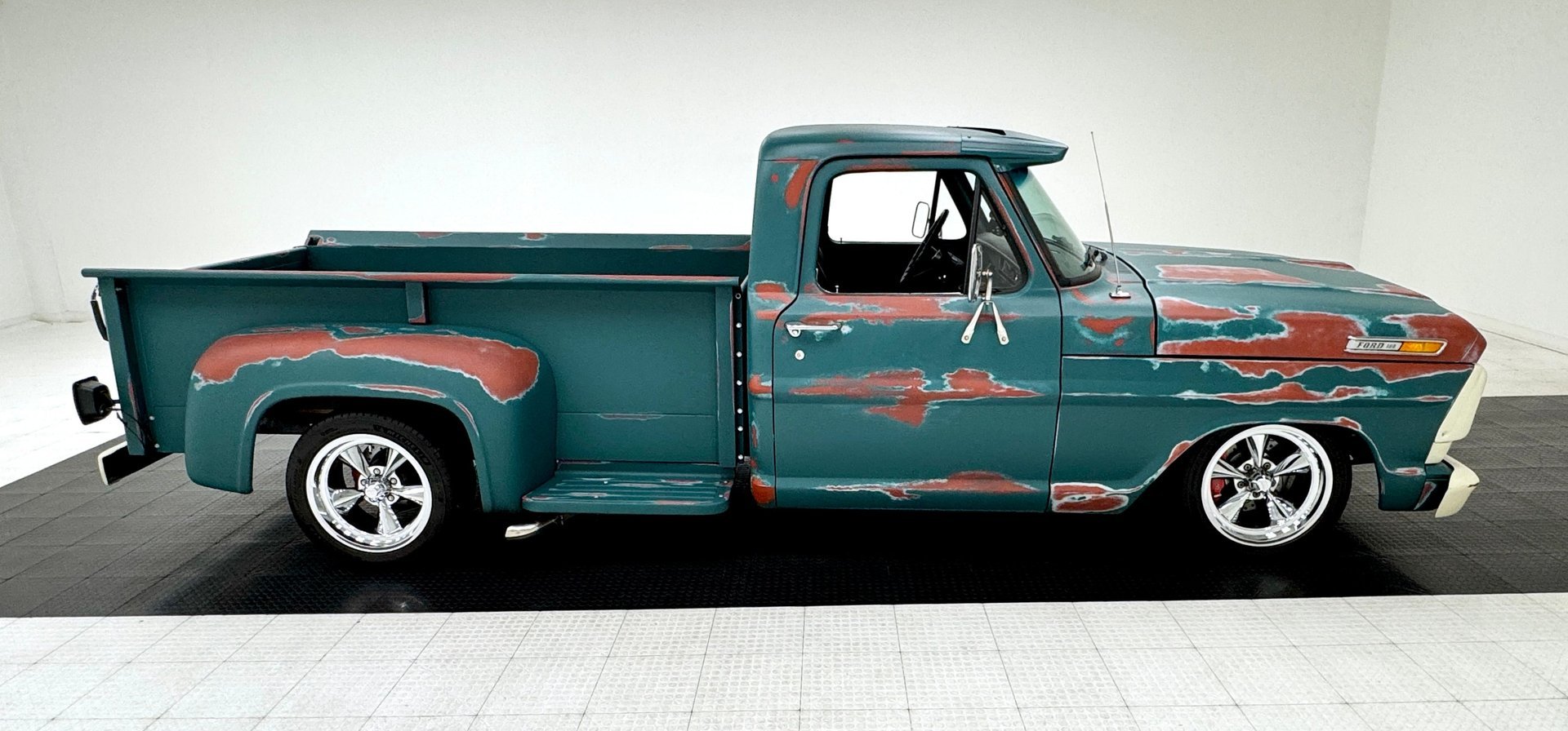 1968 Ford F 100 - Long Bed Flareside Pickup, foto 6
