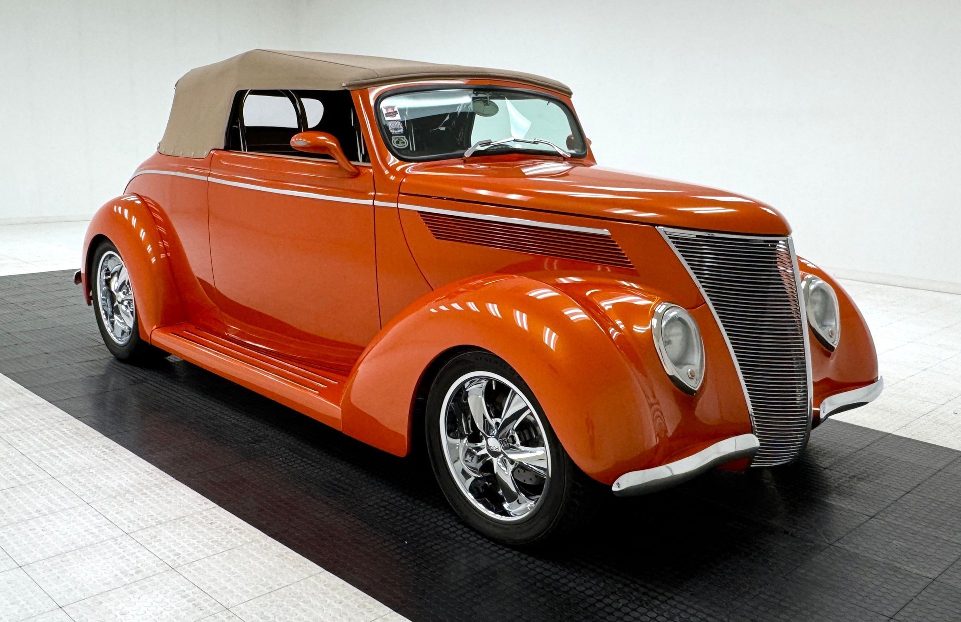1937 Ford Model 85 - Cabriolet, foto 7