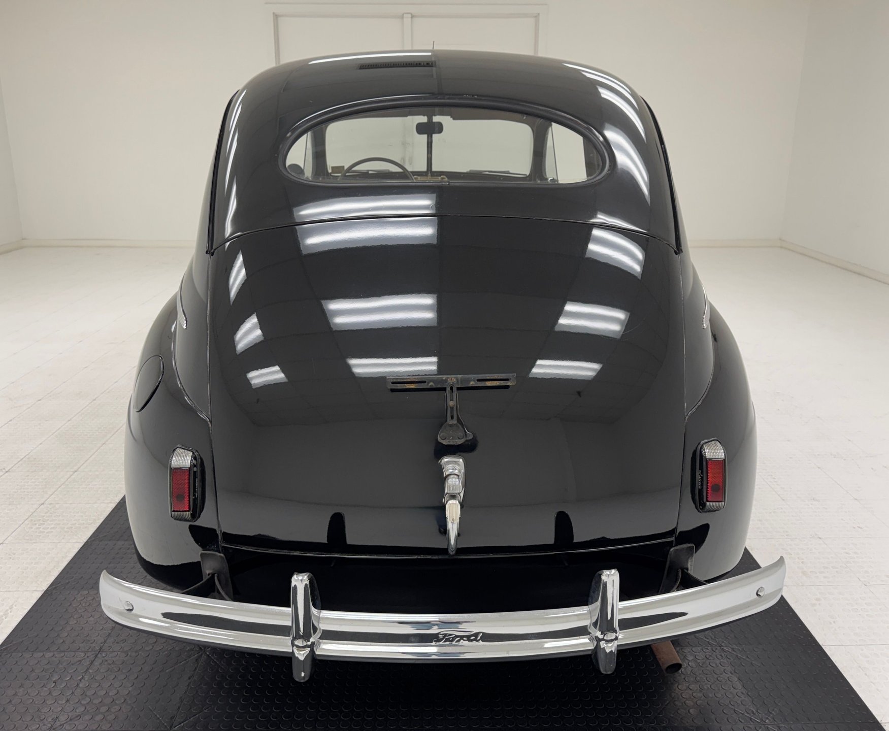 1941 Ford Tudor - Deluxe, foto 4