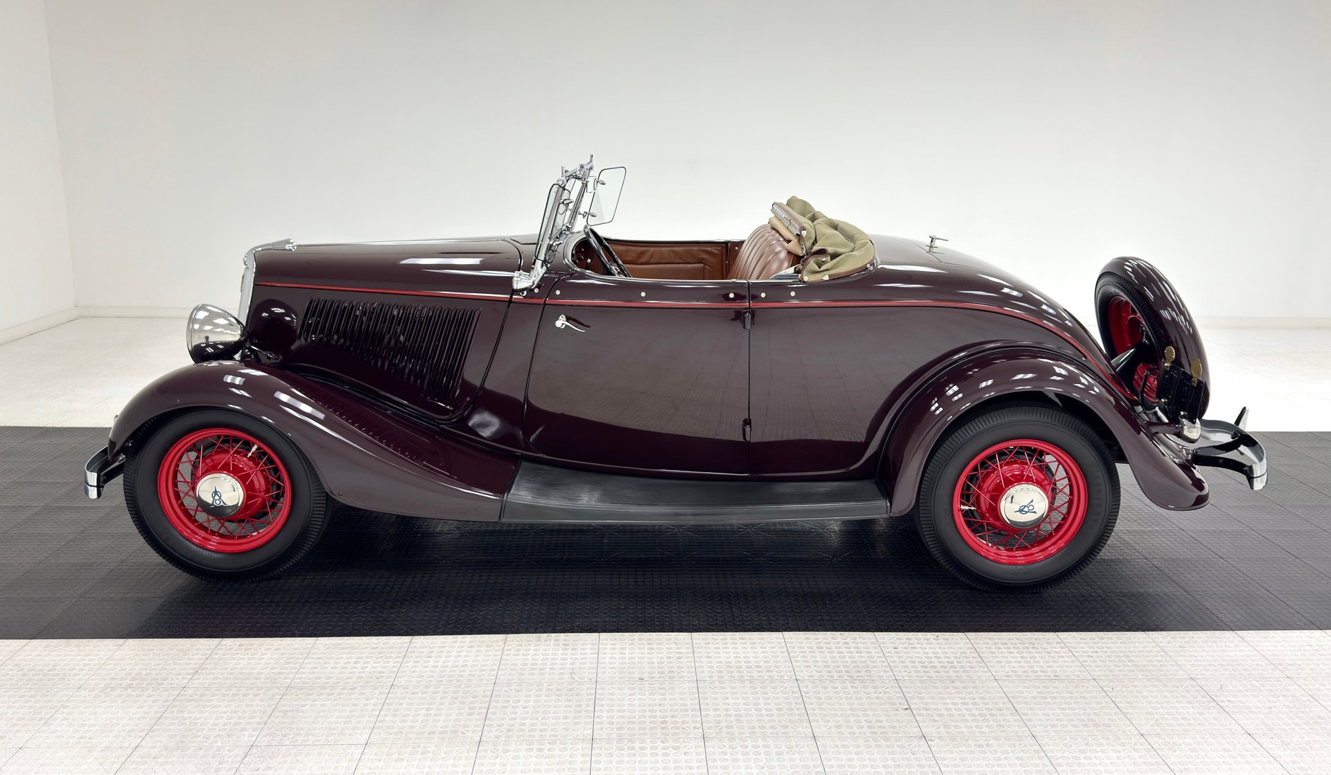 1934 Ford Deluxe - Deluxe Roadster, foto 4