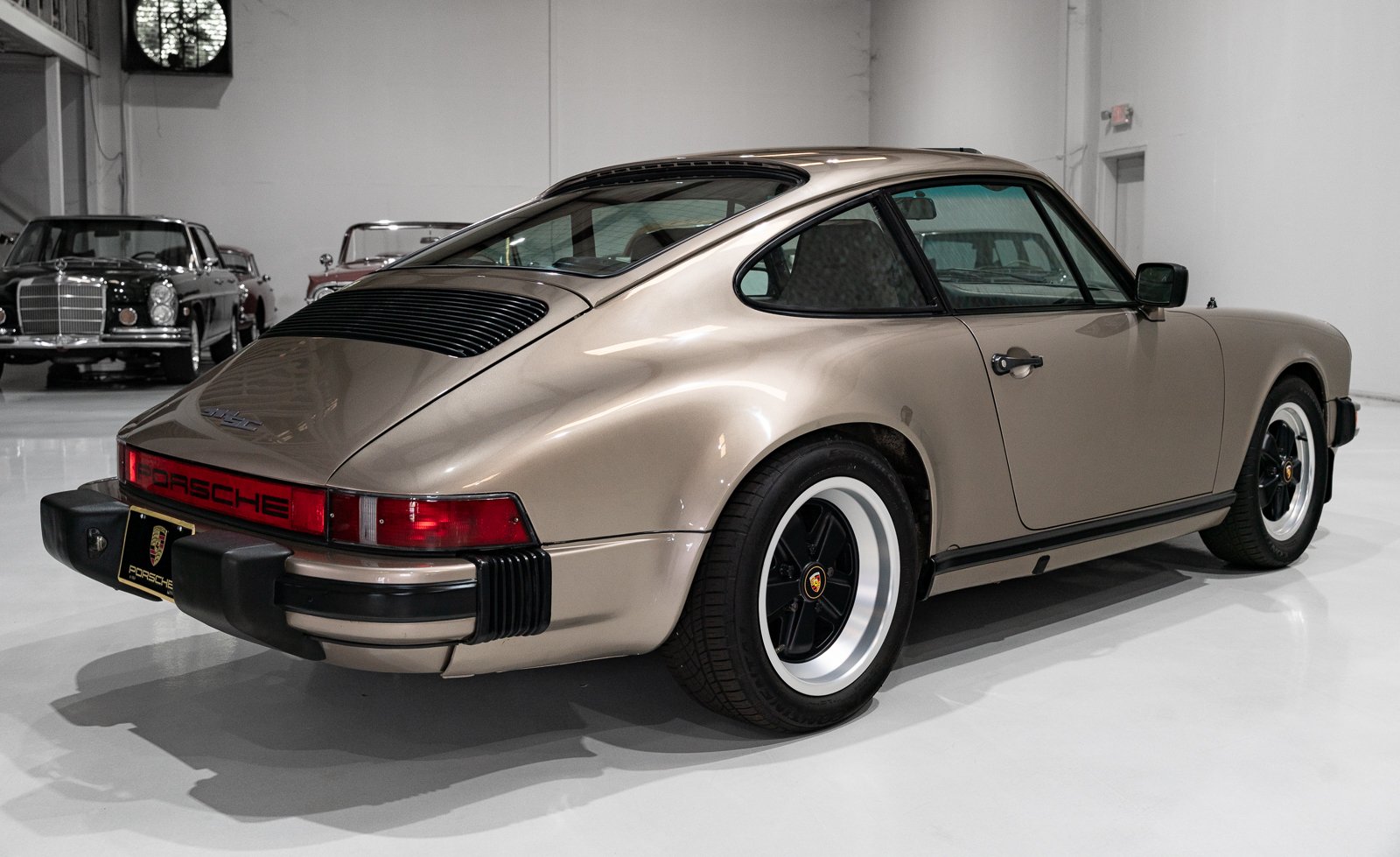 1981 Porsche 911 "G" - SC 3.0 SUNROOF COUPE (ONLY 22,128 MILES) ONLY 22,128 MILES, foto 7