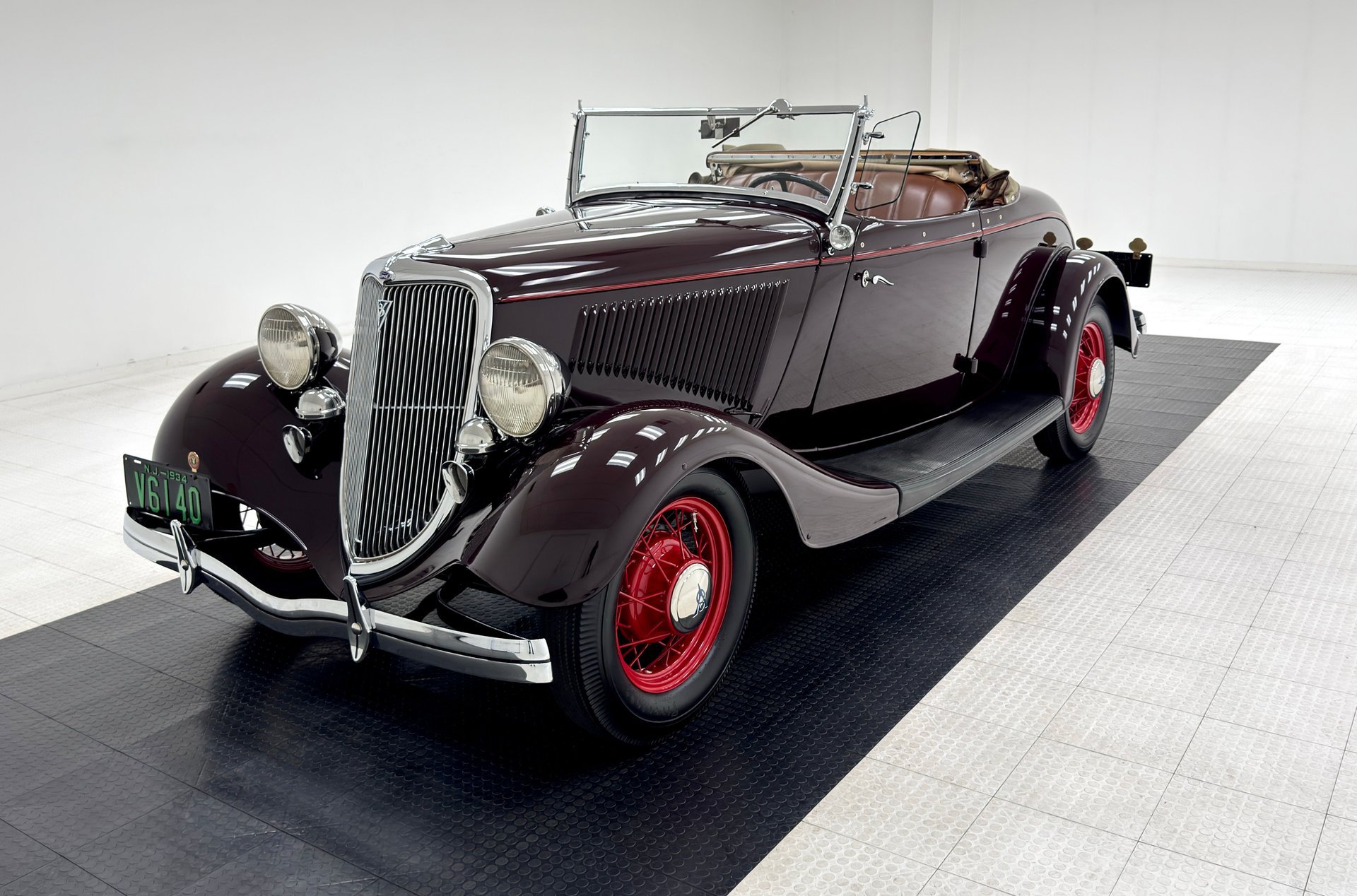 1934 Ford Deluxe - Deluxe Roadster, foto 2