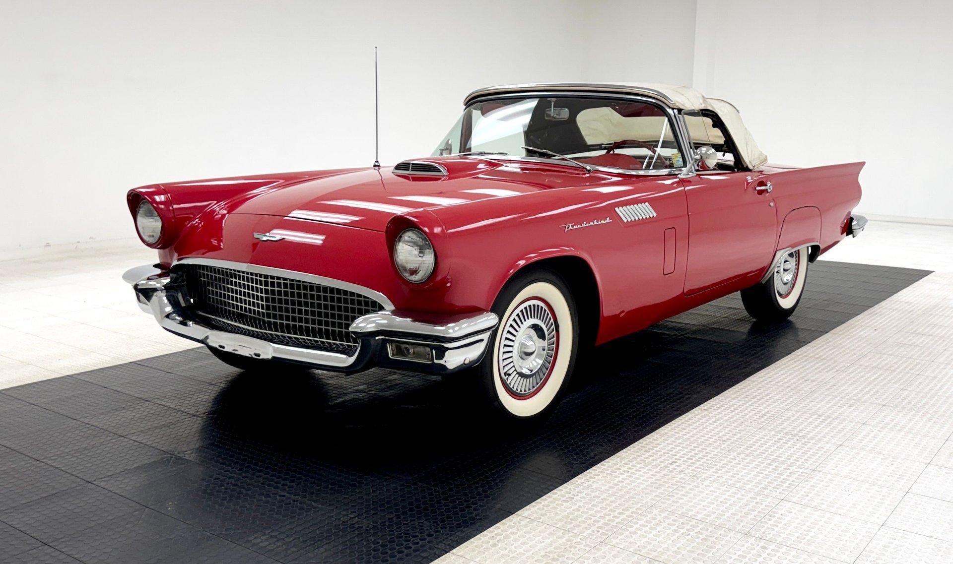 1957 Ford Thunderbird - Convertible, foto 2