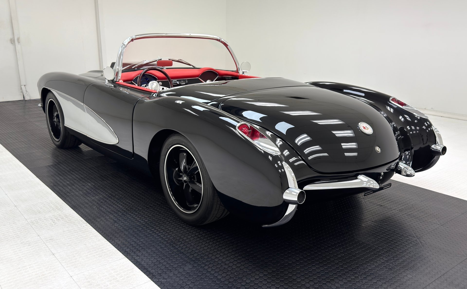 1957 Chevrolet Corvette - Roadster Replica, foto 3