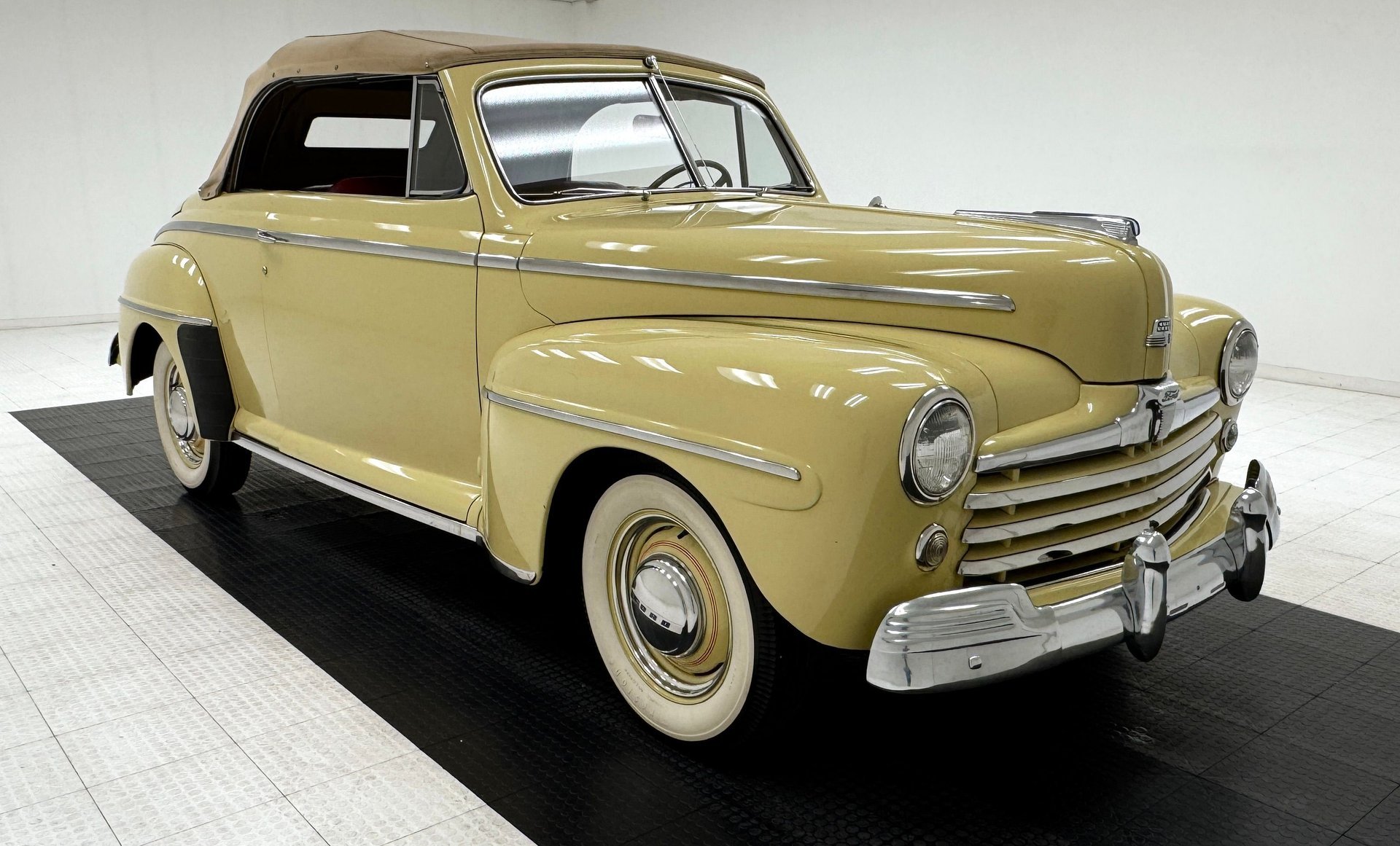 1947 Ford Super Deluxe - Convertible, foto 10