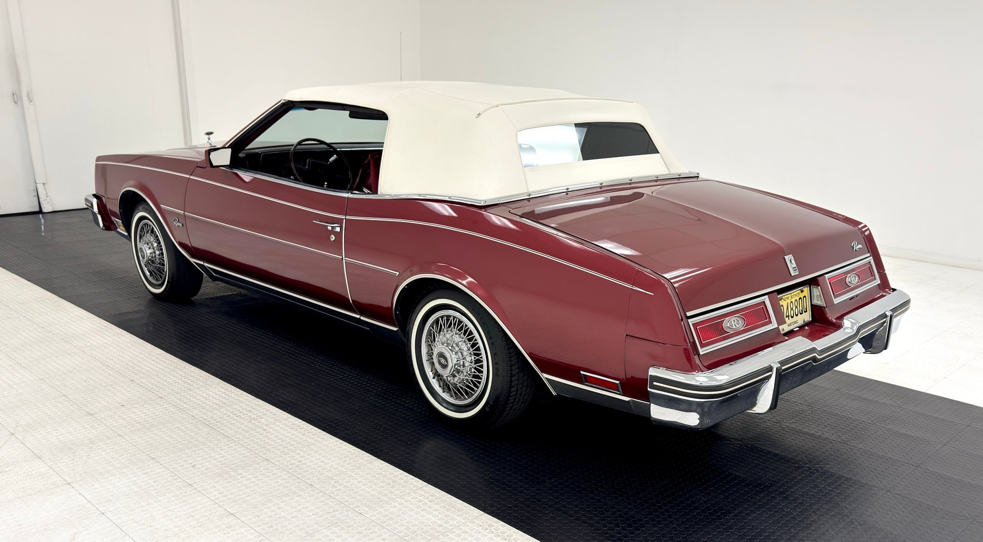 1982 Buick Riviera - Convertible, foto 5