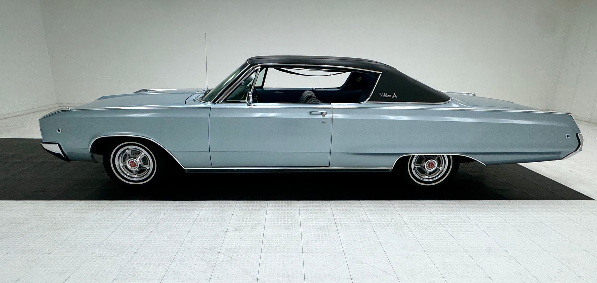 1968 Dodge Polara - 2 Door Hardtop, foto 2