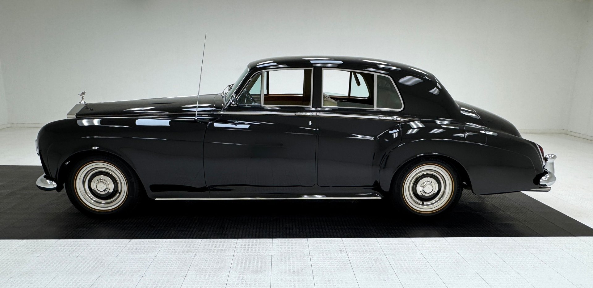 1964 Rolls-Royce Silver Cloud III - III Saloon, foto 2