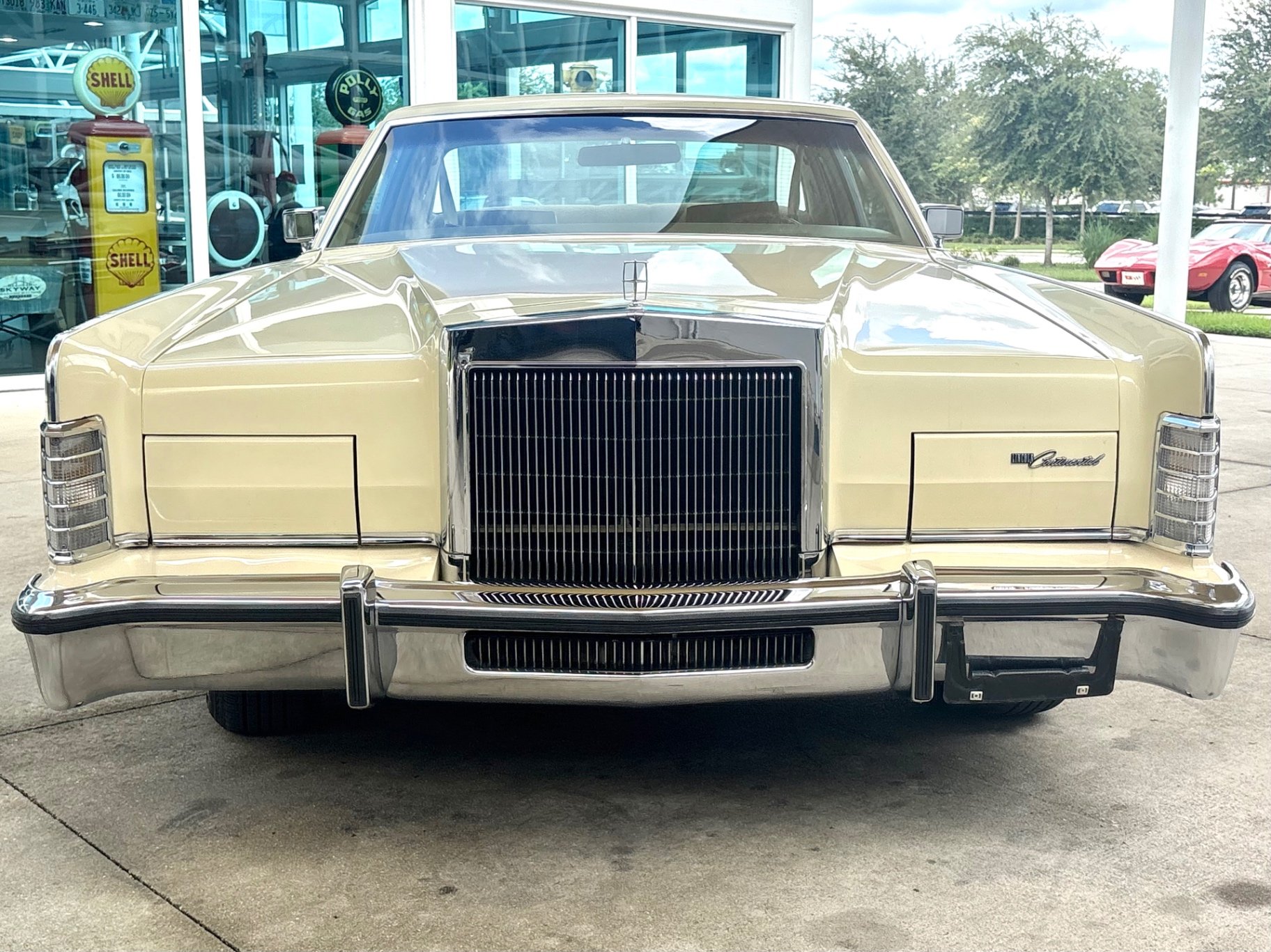 1977 Lincoln Continental, foto 2