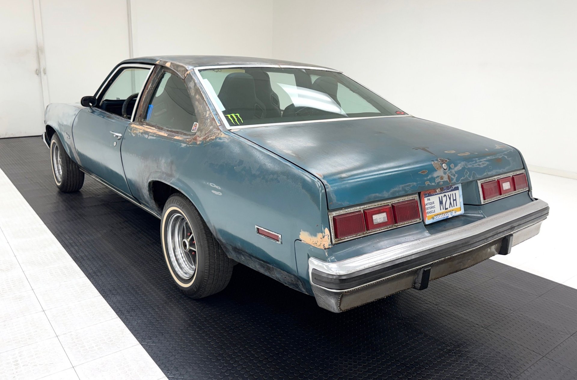 1977 Chevrolet Nova - Concours 2 Door Sedan, foto 3