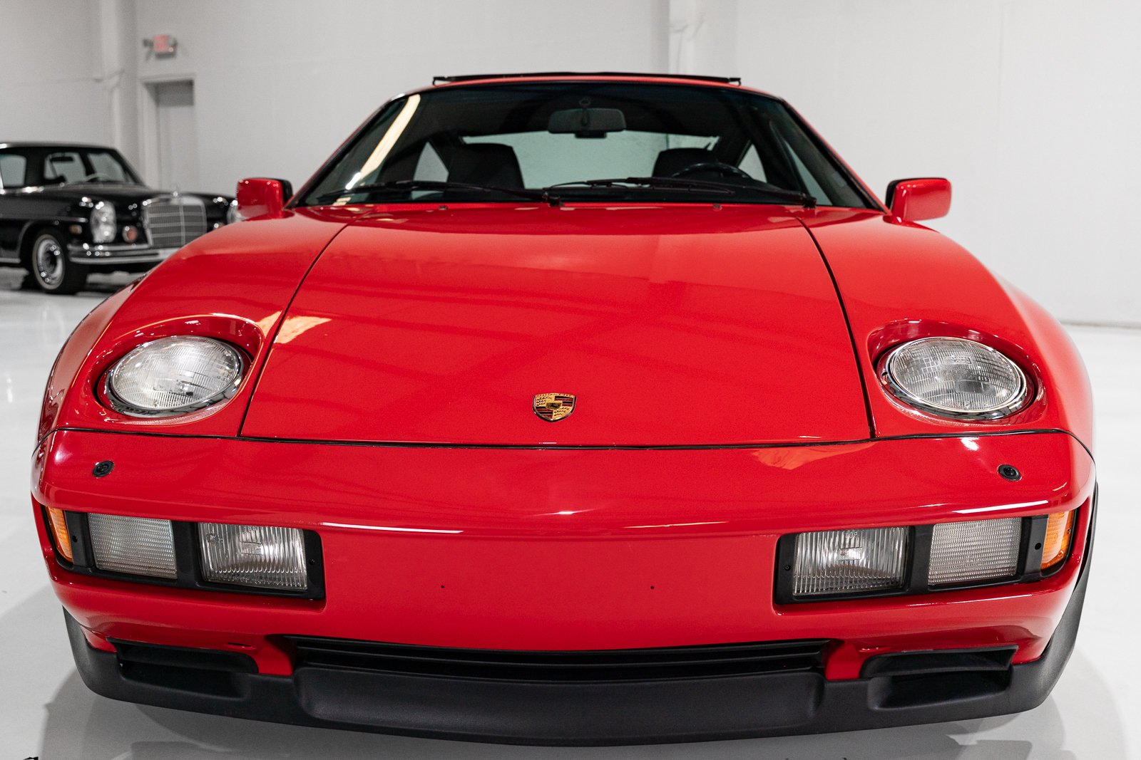 1986 Porsche 928 - S SUNROOF COUPE (ONLY 18,018 MILES) ONLY 18,018 MILES, foto 4
