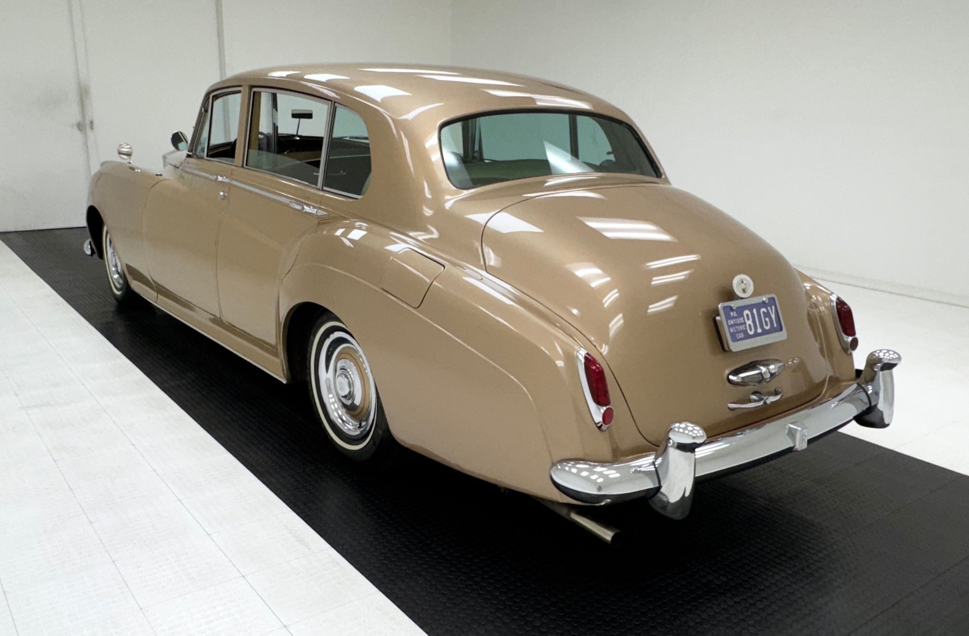 1965 Rolls-Royce Silver Cloud III - II LWB Saloon, foto 3