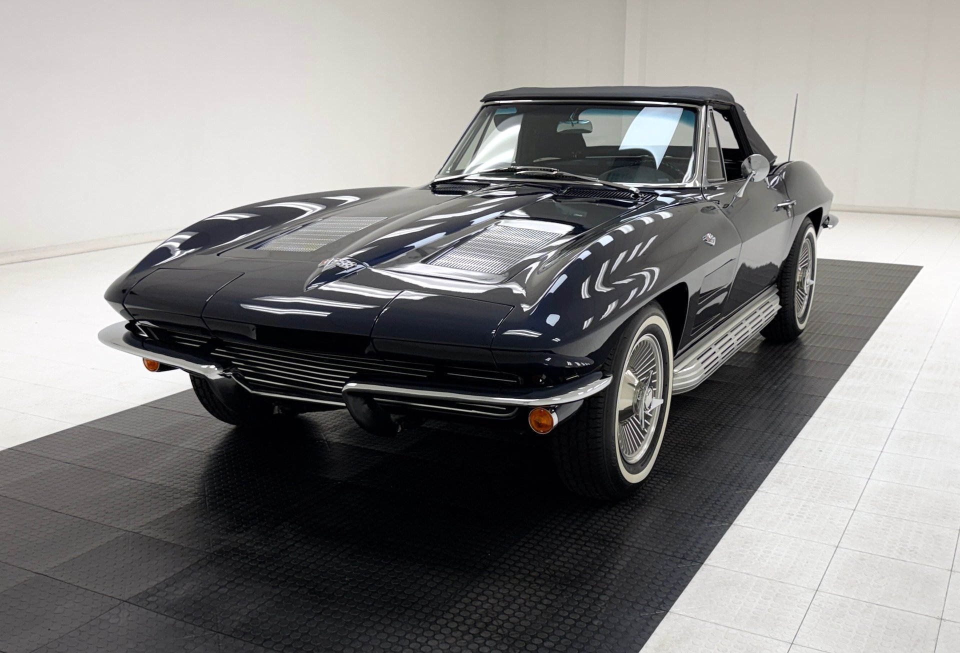 1963 Chevrolet Corvette - Convertible, foto 2