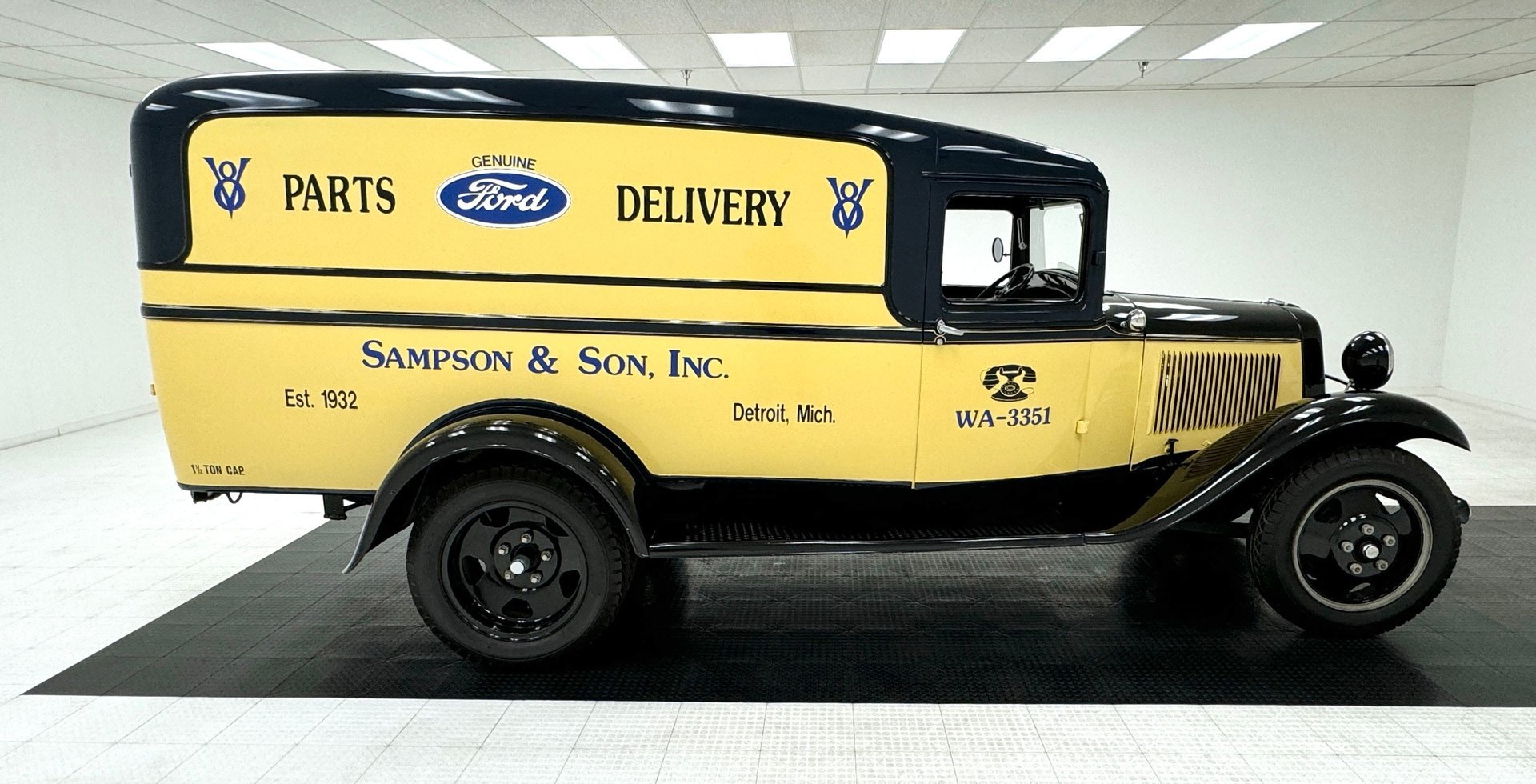 1932 Ford Model BB - 1 1/2 Ton Panel Delivery, foto 6