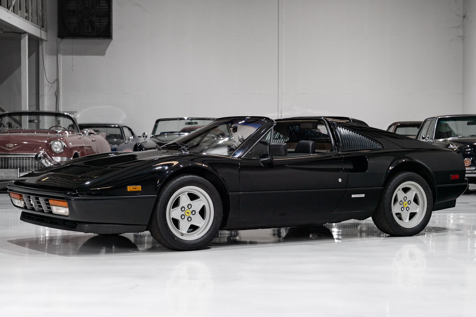 1986 Ferrari 328 - TARGA (ONLY 18,239 MILES) ONLY 18,239 MILES, foto 1
