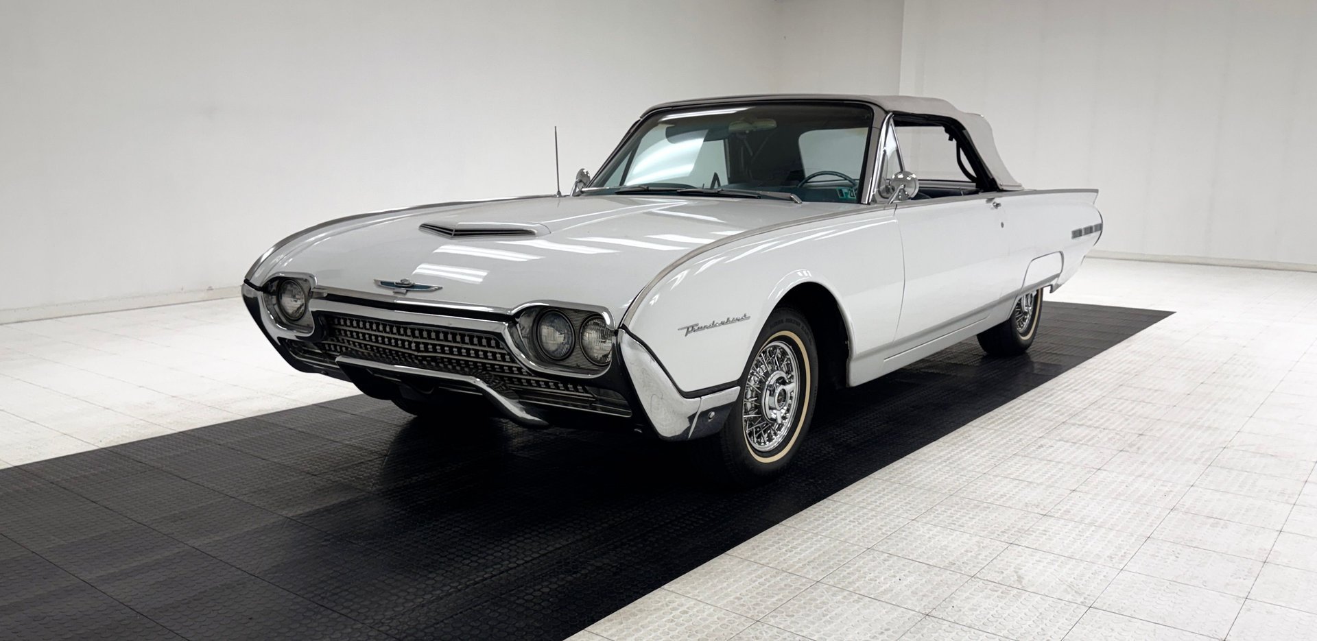 1962 Ford Thunderbird - Convertible, foto 1