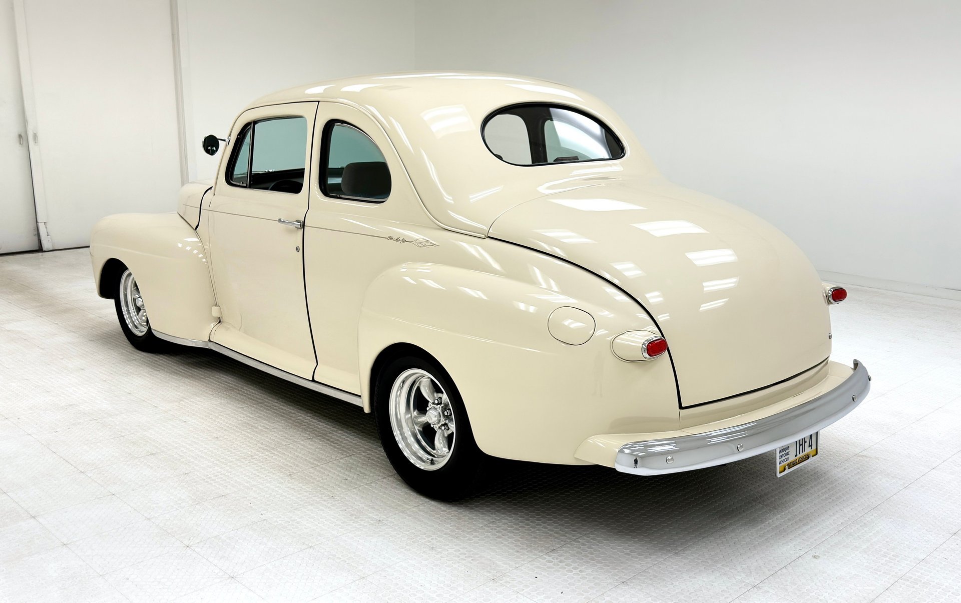 1948 Ford Super Deluxe - Coupe, foto 3