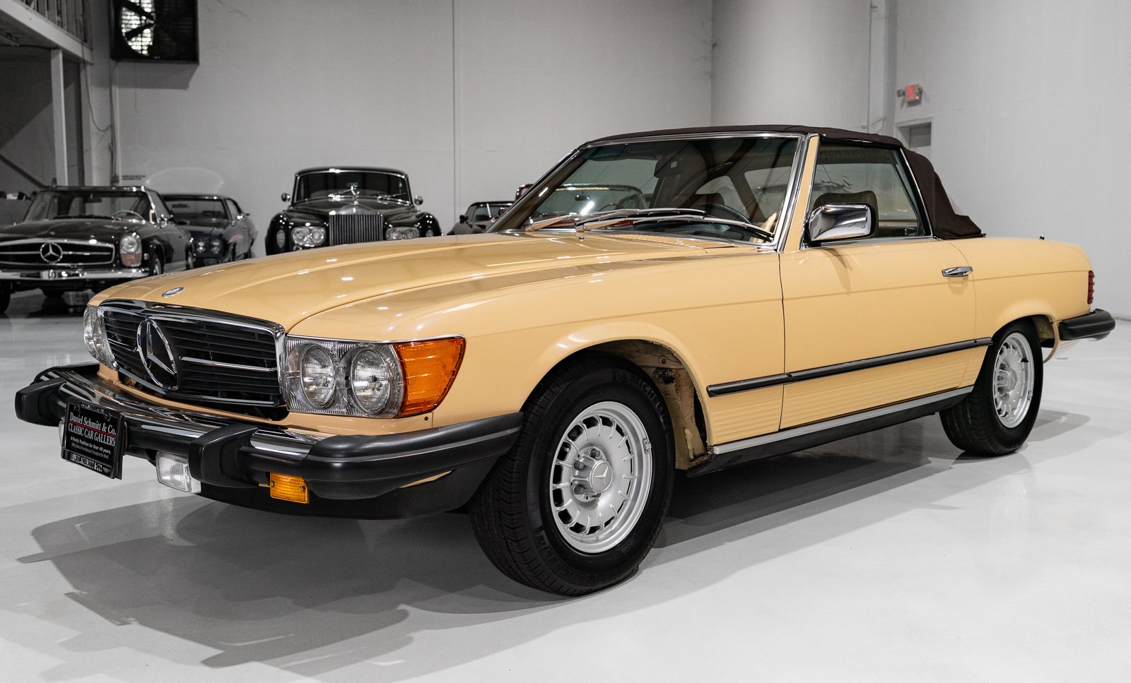1984 Mercedes-Benz SL - ROADSTER (ONLY 11,540 MILES) ONLY 11,540 MILES, foto 6