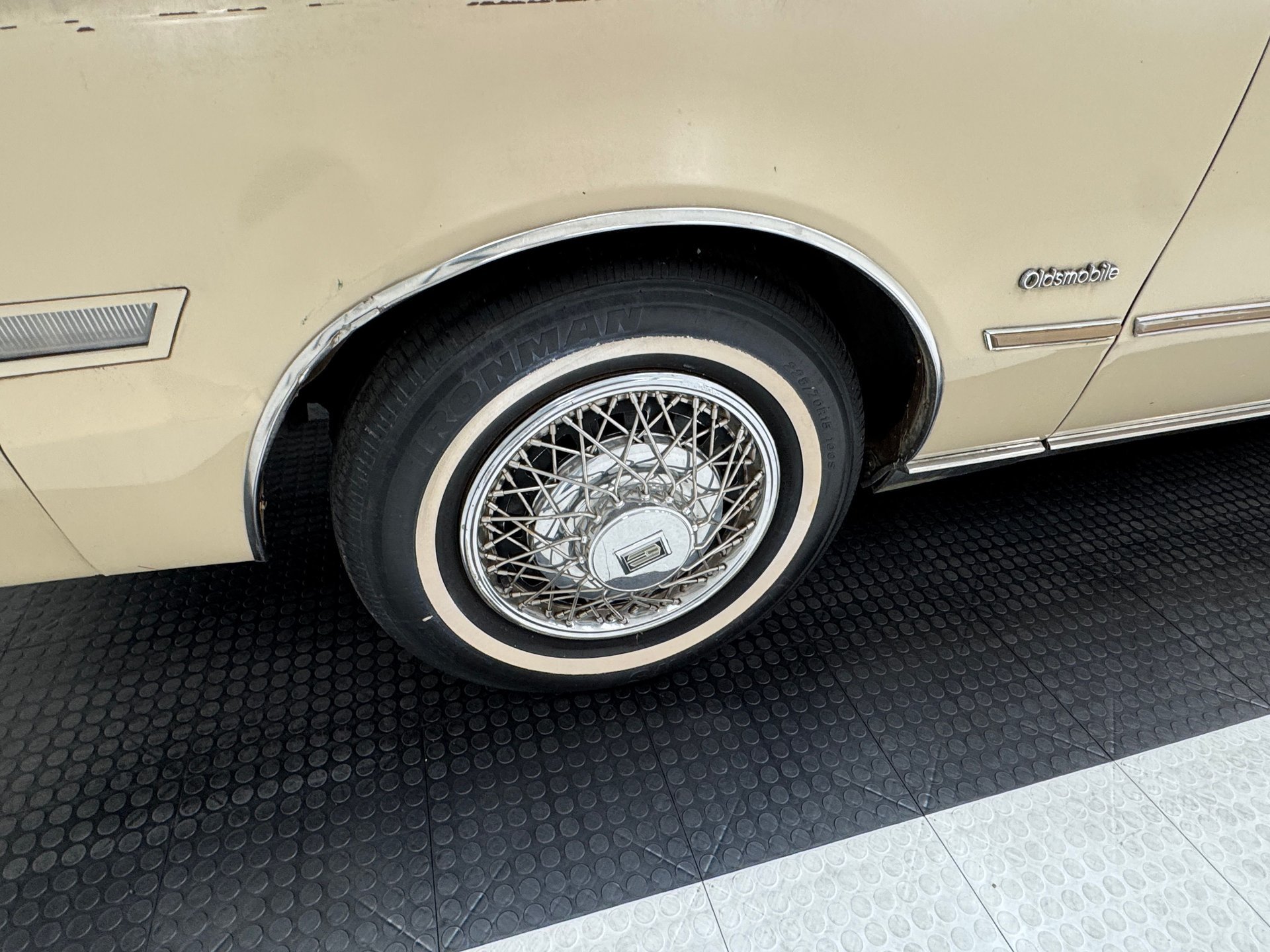 1985 Oldsmobile Toronado - Brougham 2 Door Hardtop, foto 11