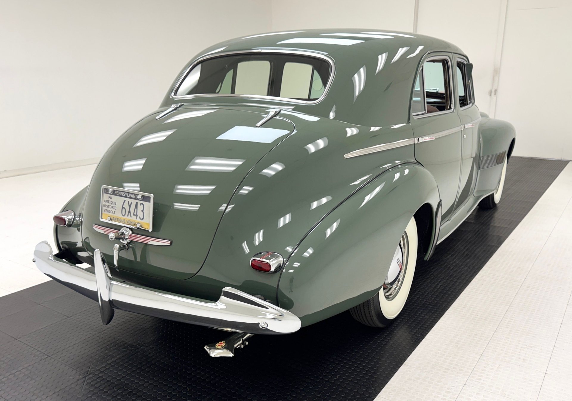 1940 Oldsmobile Series 90 - Custom Cruiser 4 Door Touring Sedan, foto 5