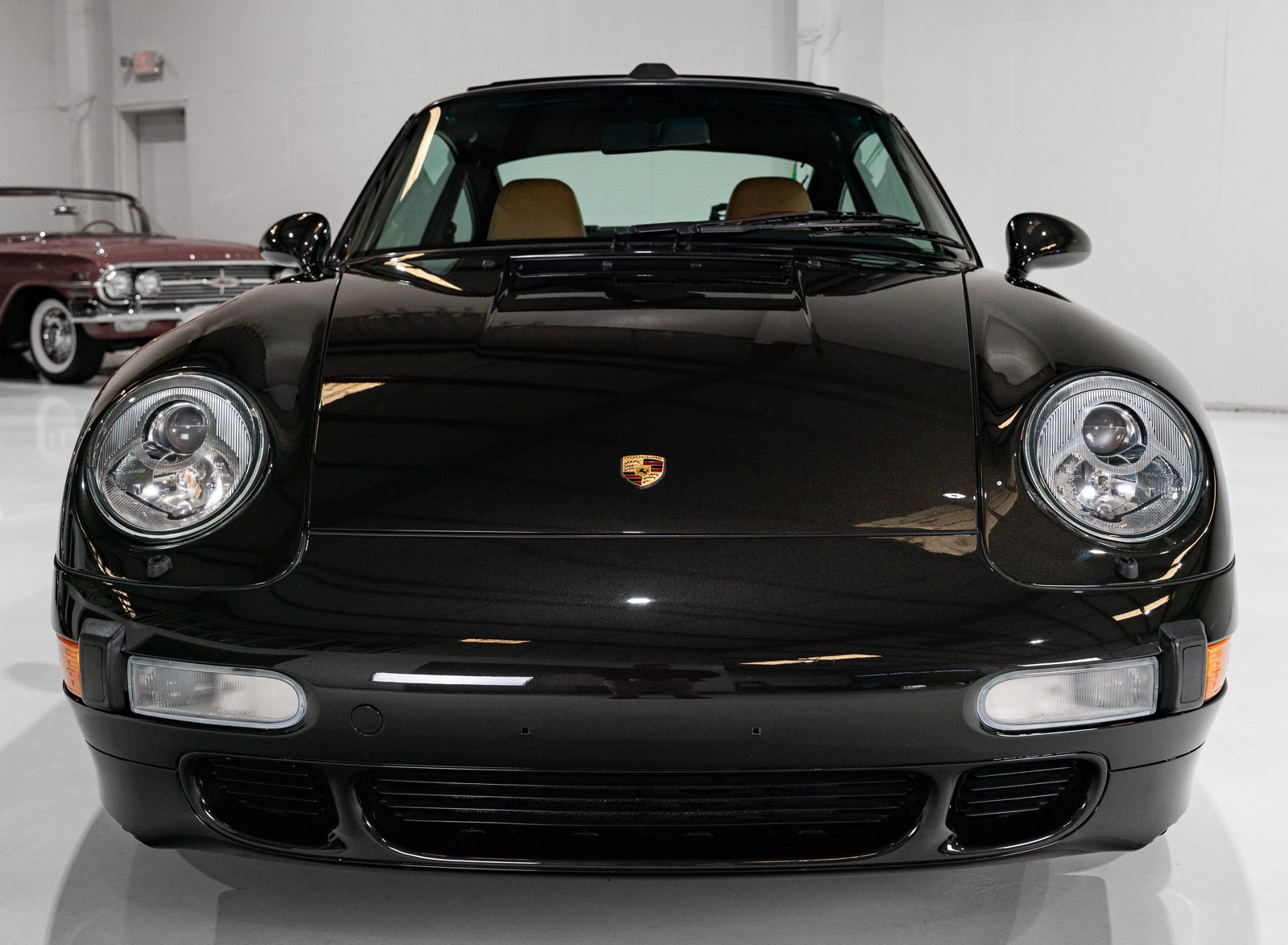 1998 Porsche 911 / 993 Carrera - CARRERA 4S SUNROOF COUPE (SIX-SPEED MANUAL, ONLY 1,926 MILES) SIX-SPEED MANUAL, ONLY 1,926 MILES, foto 4