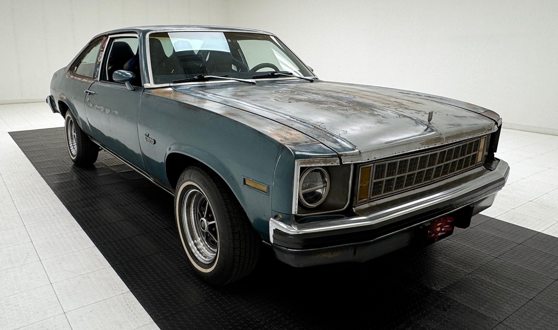 1977 Chevrolet Nova - Concours 2 Door Sedan, foto 7
