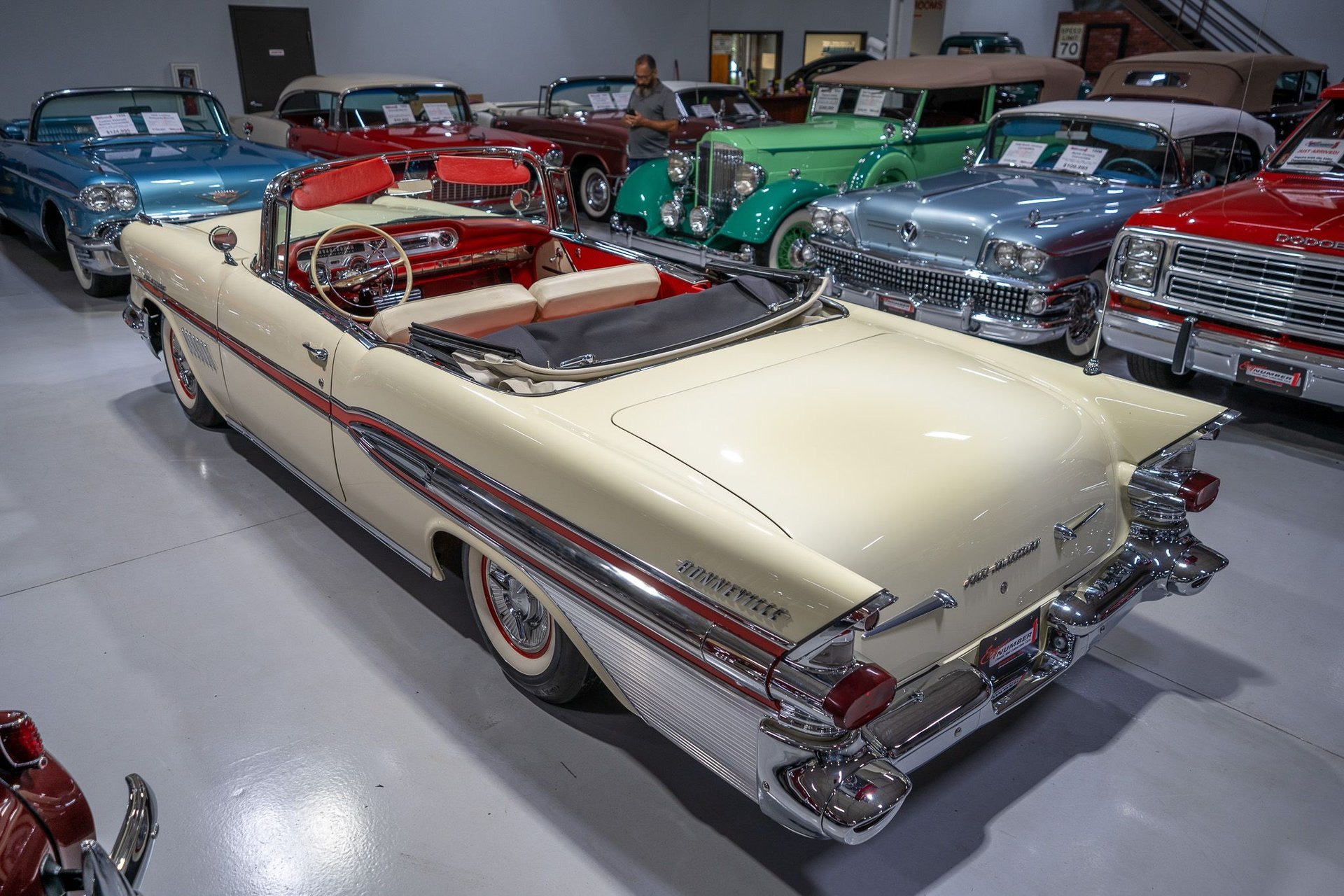 1957 Pontiac Bonneville, foto 11