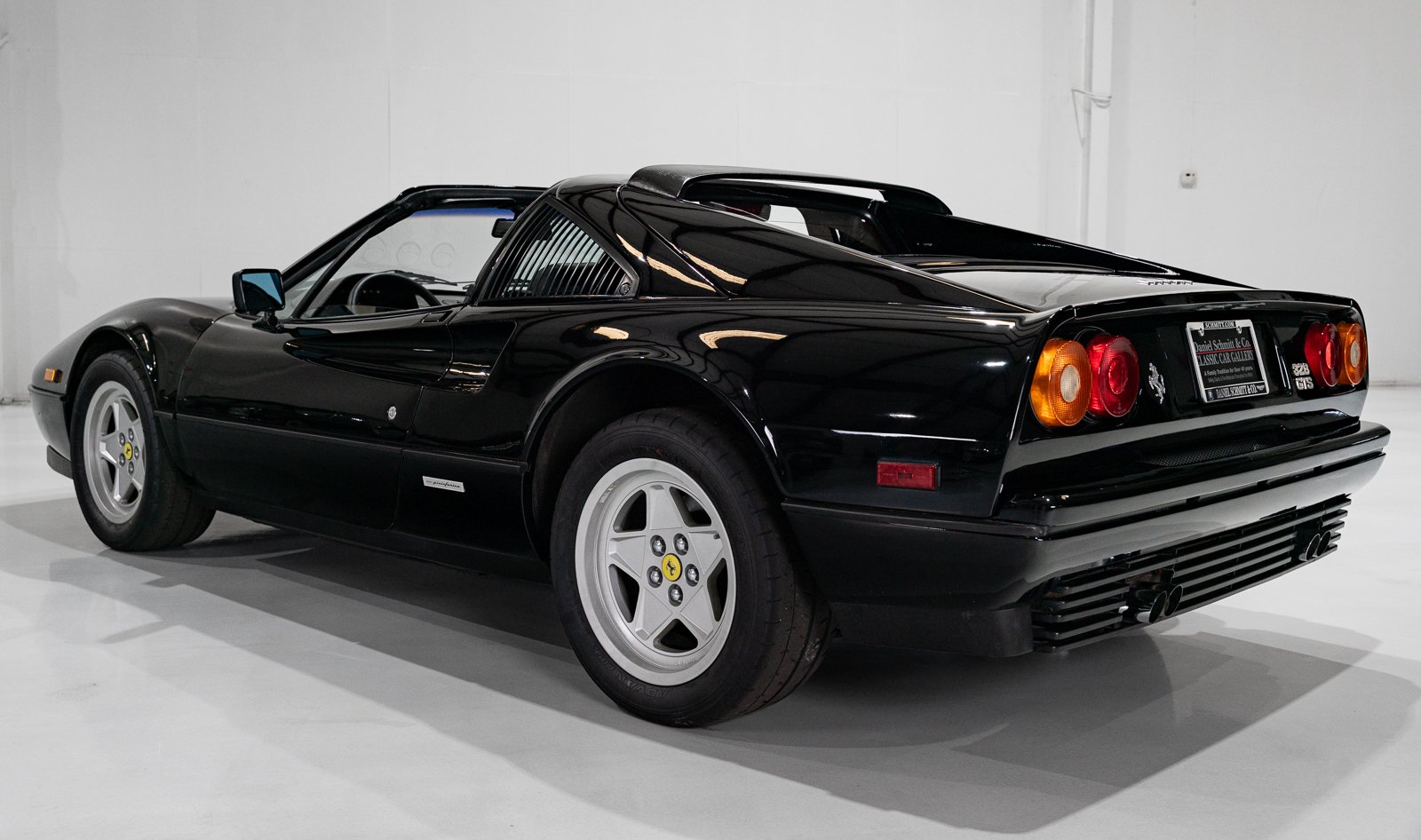 1986 Ferrari 328 - TARGA (ONLY 18,239 MILES) ONLY 18,239 MILES, foto 11