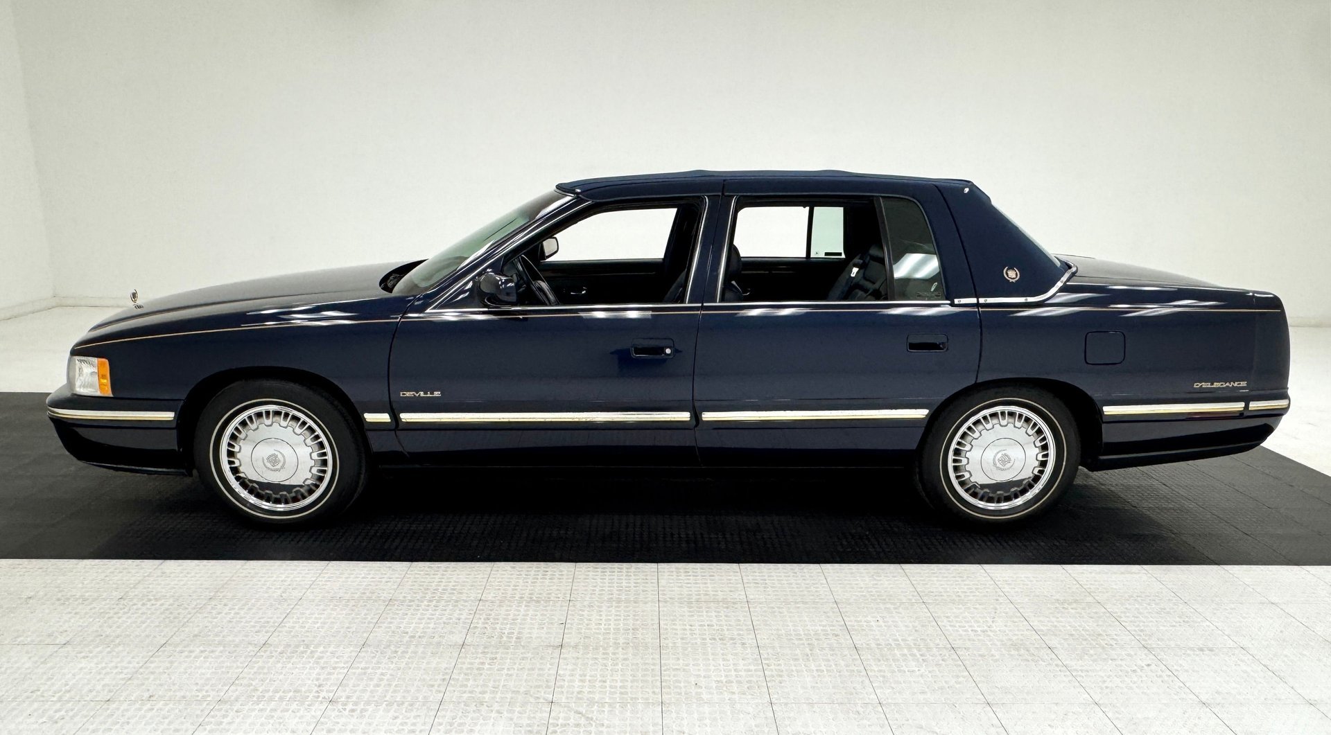 1997 Cadillac Sedan - d'Elegance, foto 2